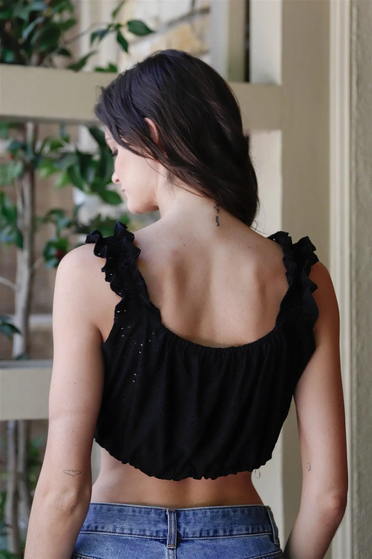 Black Embroidered Ruffle Trim Strap Sleeveless Crop Top /1-3-2