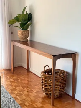 Derby Console Table