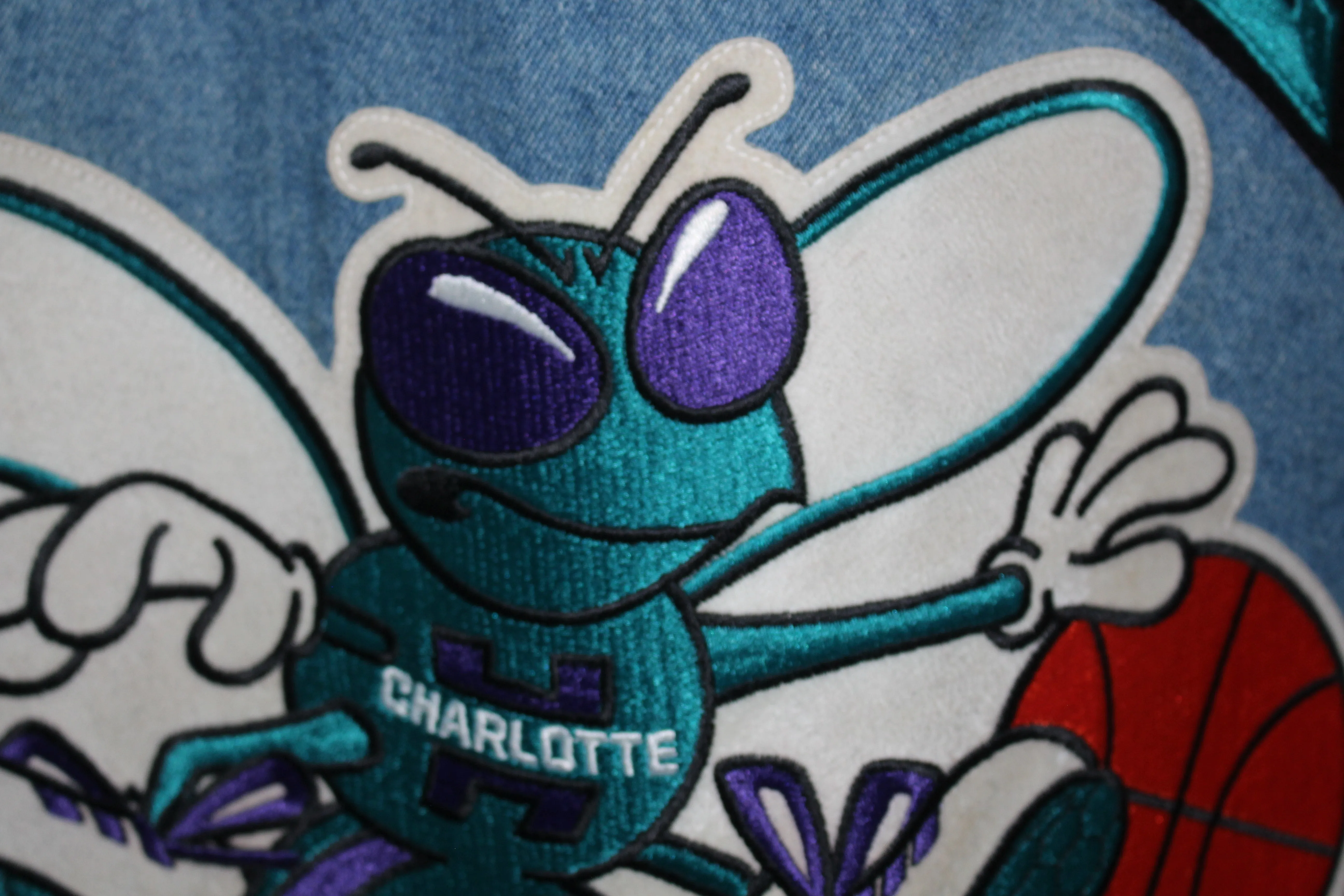 Rare Charlotte Hornets Jeff Hamilton Denim Leather Jacket (XL)